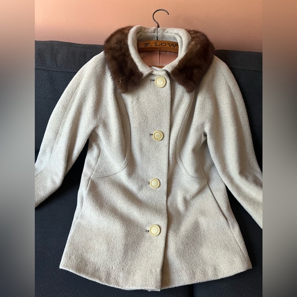 Vintage 1960s Camel Hair and Fur Coat - Picture 3 of 10